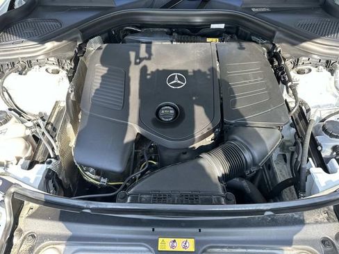 Certified 2025 Mercedes-Benz GLC 300 4MATIC image 10