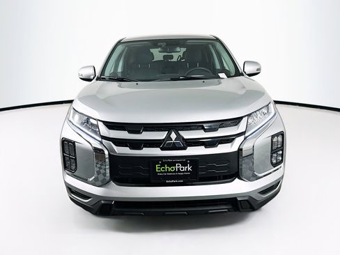 Used 2025 Mitsubishi Outlander Sport SE image 2