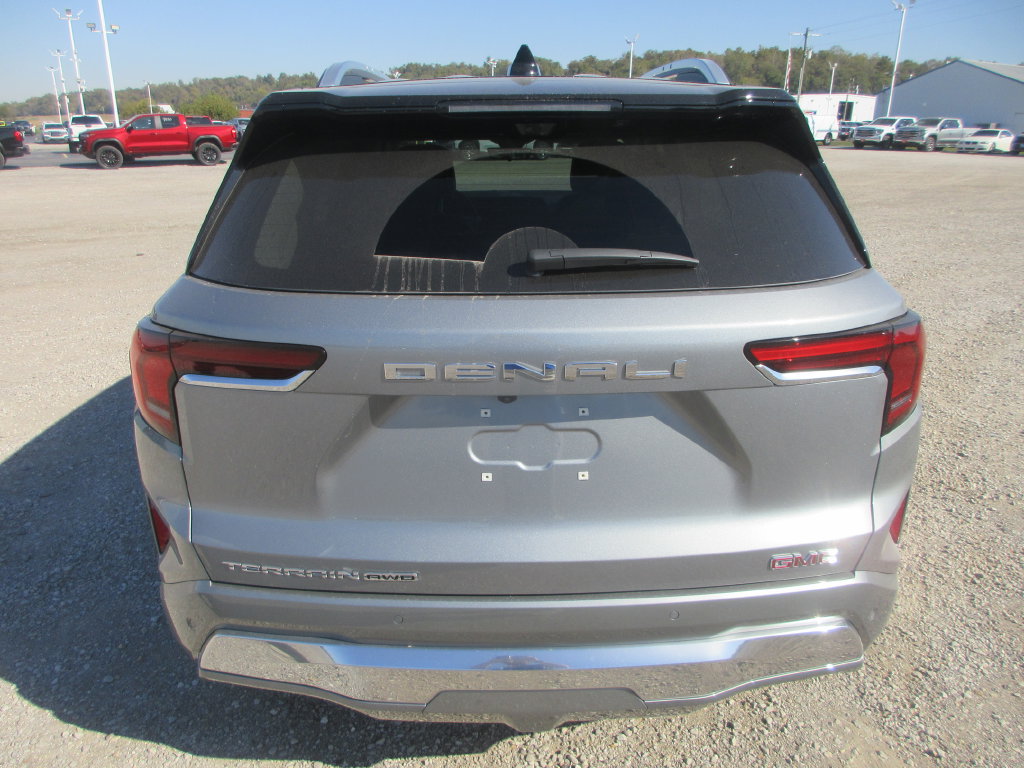 New 2027 GMC Terrain Denali w/ LPO, Black Badging Package AWD/4WD image 5