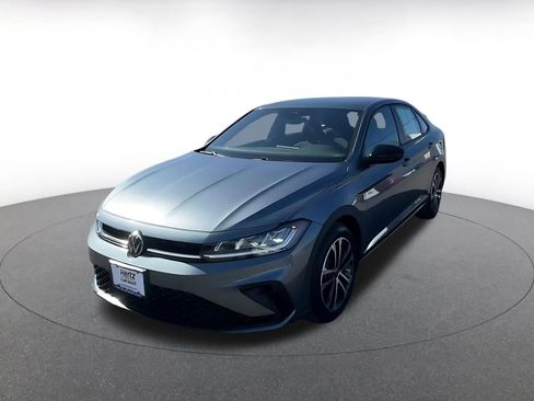 Used 2025 Volkswagen Jetta Sport image 7