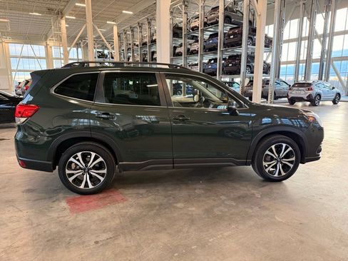 Used 2023 Subaru Forester Limited image 2