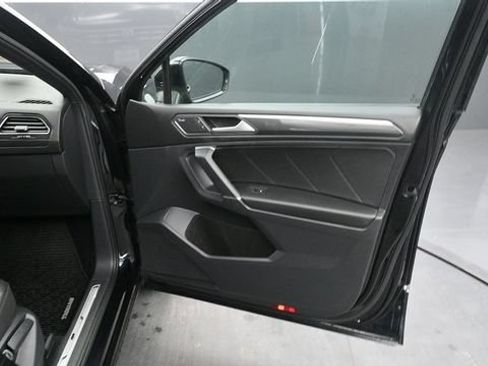 Used 2020 Volkswagen Tiguan SEL Premium R-Line w/ 3rd Row Seat Package AWD/4WD image 14