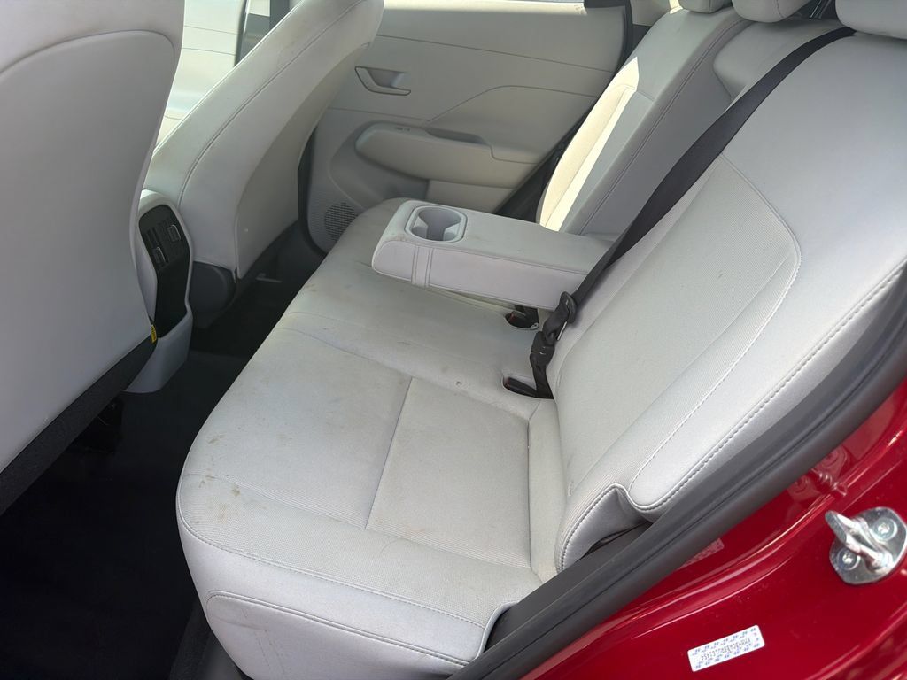 Used 2024 Hyundai Kona SEL AWD/4WD image 18