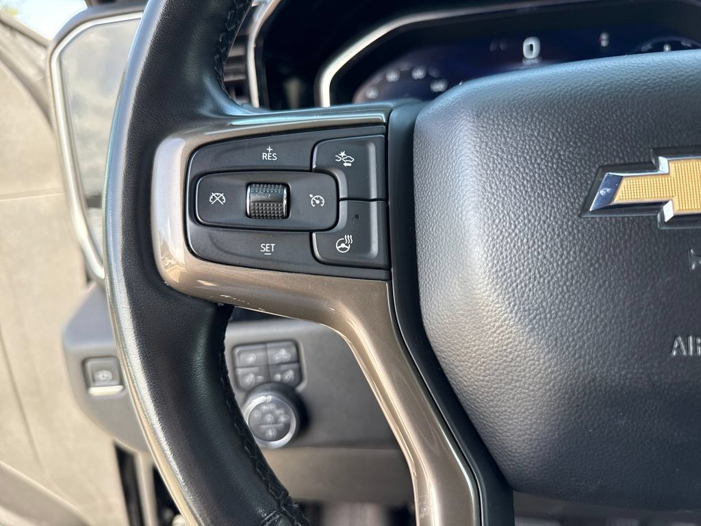 Used 2024 Chevrolet Silverado 2500 High Country w/ Technology Package AWD/4WD image 16