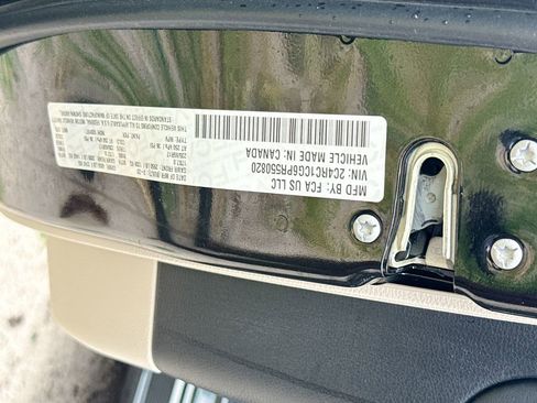 Used 2023 Chrysler Voyager LX FWD image 36