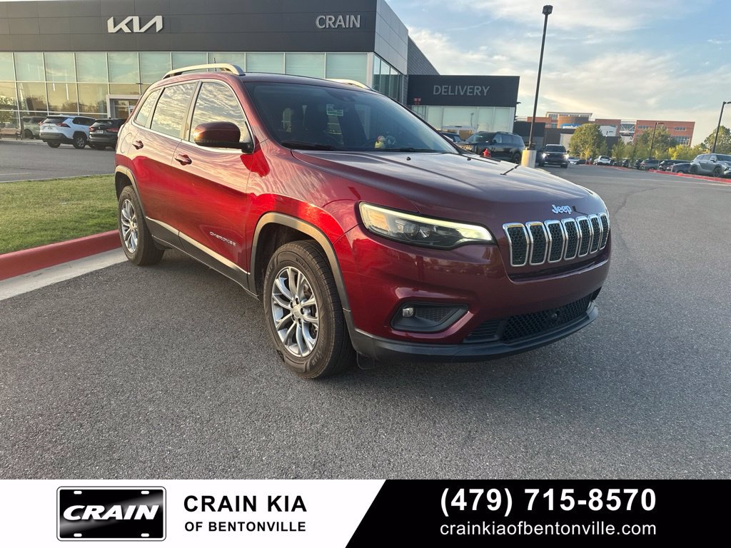 Used 2021 Jeep Cherokee Latitude Lux w/ Sun & Sound Group AWD/4WD image 1