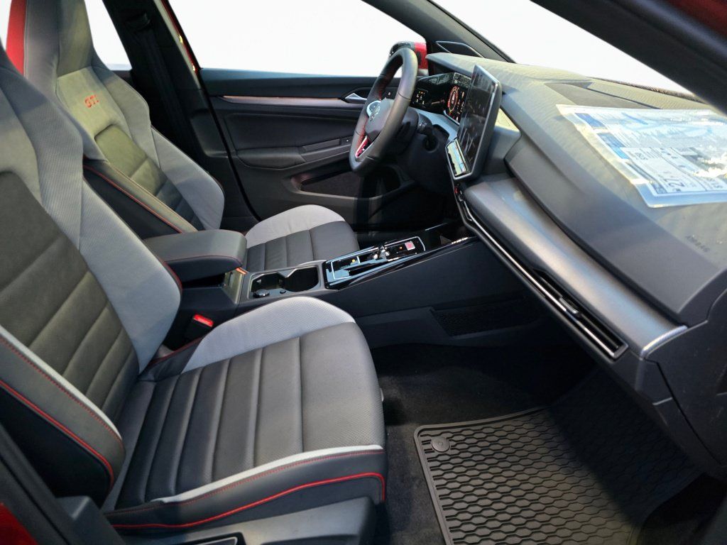New 2026 Volkswagen GTI SE FWD image 33