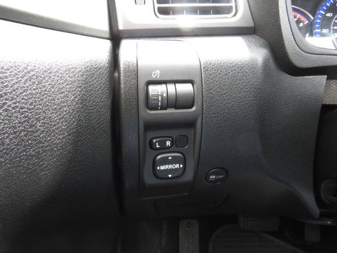 Used 2012 Subaru Forester 2.5X Premium AWD/4WD image 19