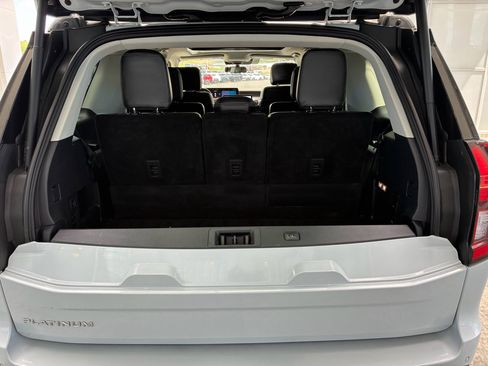 Used 2025 Ford Expedition Platinum AWD/4WD image 8