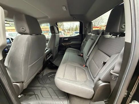 Used 2019 Chevrolet Silverado 1500 LT Trail Boss AWD/4WD image 16