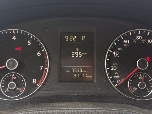 Used 2013 Volkswagen Passat 2.5 S FWD image 23