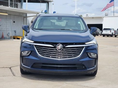 Used 2024 Buick Enclave Essence w/ Experience Buick Package AWD/4WD image 2