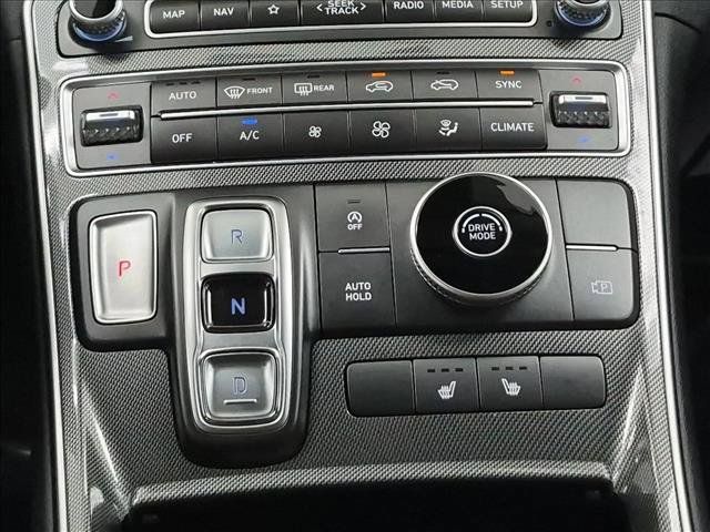 Certified 2023 Hyundai Santa Fe SEL FWD image 12