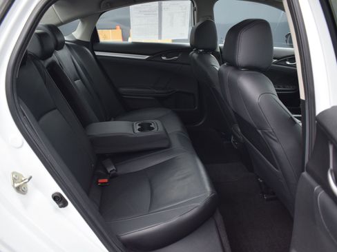 Used 2020 Honda Civic Touring image 11
