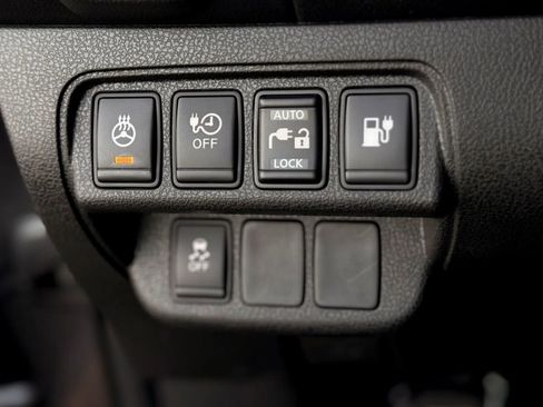Used 2014 Nissan Leaf SV w/ LED & Quick Charge Package FWD image 14