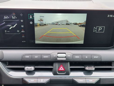 New 2025 Kia K4 GT-Line w/ GT-Line Sunroof Package image 13