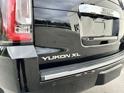 Used 2019 GMC Yukon XL Denali w/ Denali Ultimate Package image 37