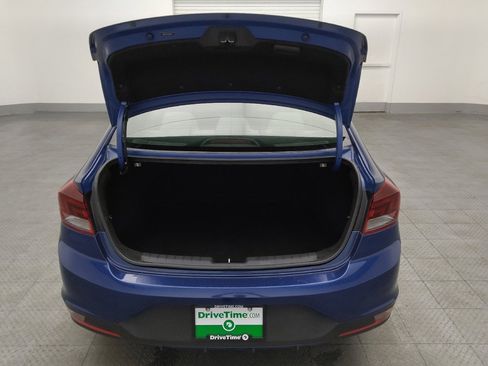 Used 2019 Hyundai Elantra SE image 29