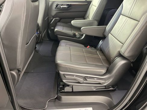 New 2026 Chevrolet Suburban High Country AWD/4WD image 25