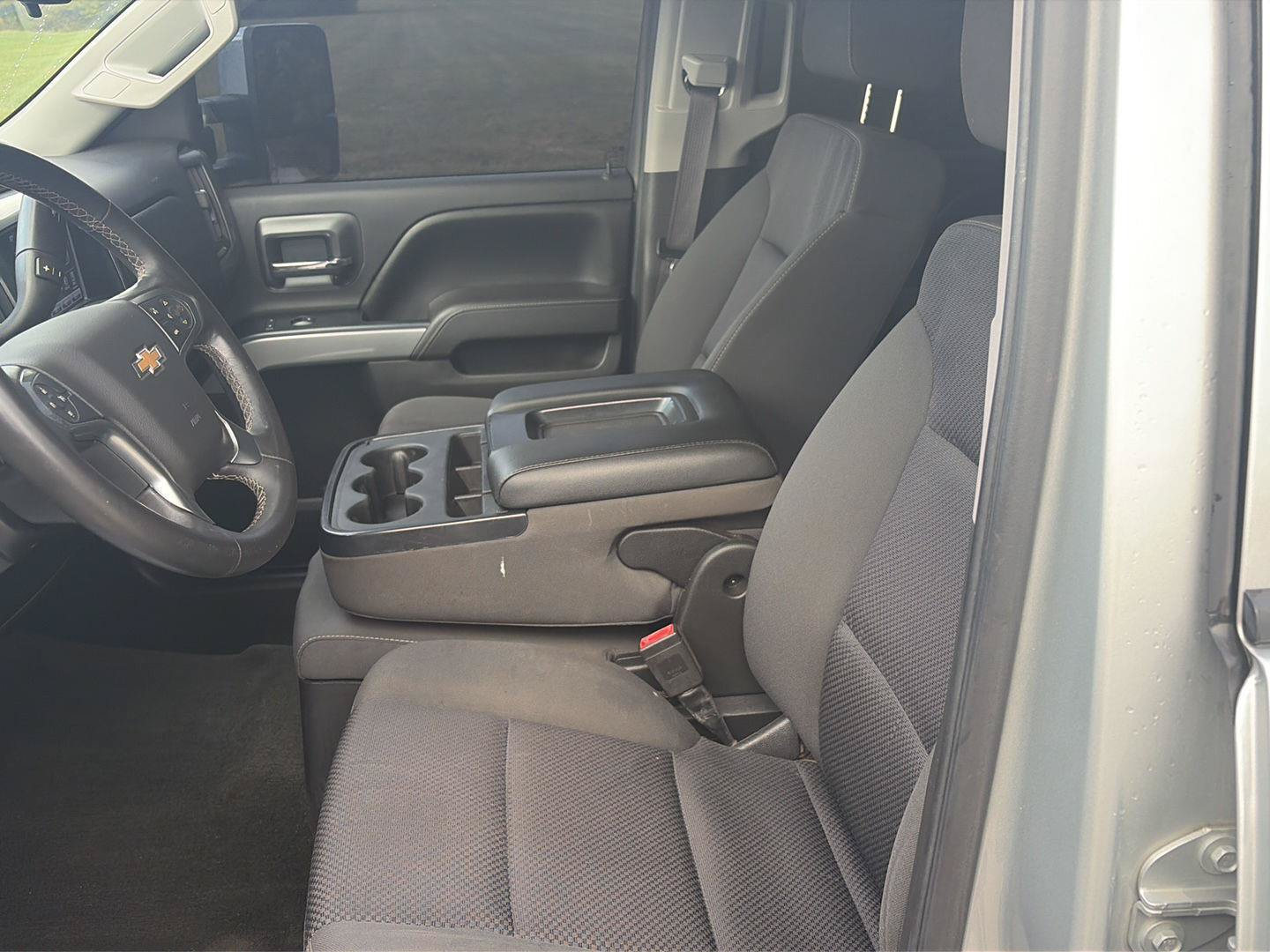 Used 2017 Chevrolet Silverado 1500 LT w/ All Star Edition AWD/4WD image 11