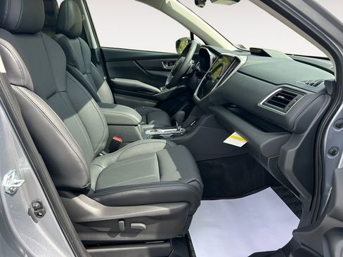 New 2025 Subaru Ascent Limited image 29
