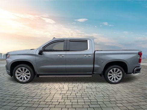 Used 2020 Chevrolet Silverado 1500 High Country w/ Technology Package AWD/4WD image 8