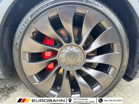 Used 2023 Tesla Model Y Performance AWD/4WD image 26