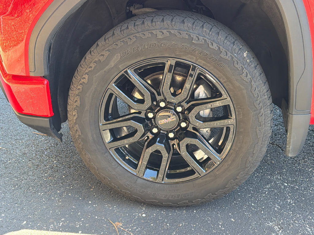 Used 2024 GMC Sierra 1500 Elevation AWD/4WD image 11