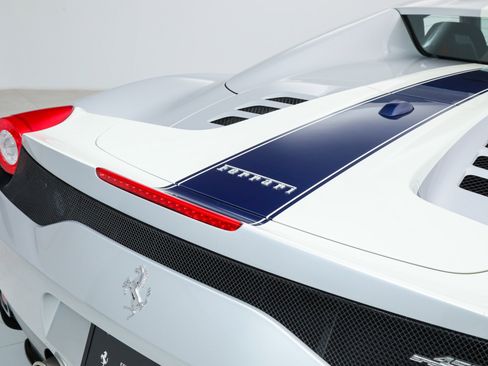 Certified 2015 Ferrari 458 Speciale A image 27