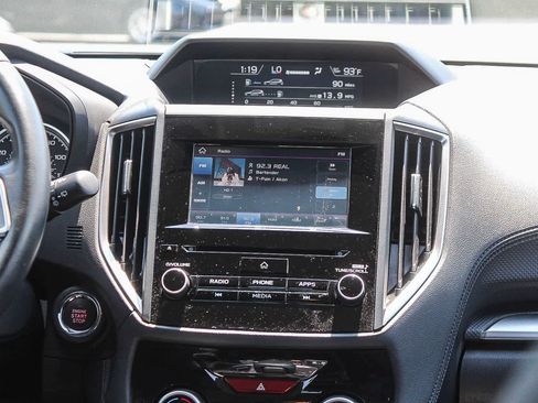 Used 2020 Subaru Forester Premium AWD/4WD image 18
