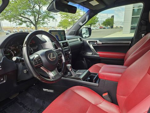 Used 2022 Lexus GX 460 Luxury w/ Sport Design Package AWD/4WD image 10
