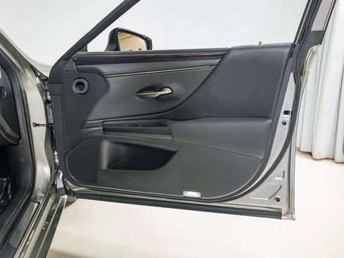 Used 2021 Lexus ES 250 w/ Premium Package image 25