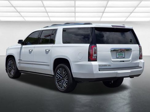 Used 2020 GMC Yukon XL Denali AWD/4WD image 15