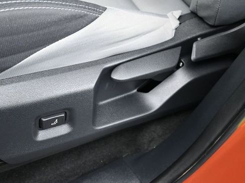 Used 2025 Toyota Tacoma TRD Sport image 12