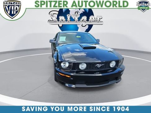 Used 2007 Ford Mustang GT Premium RWD image 2