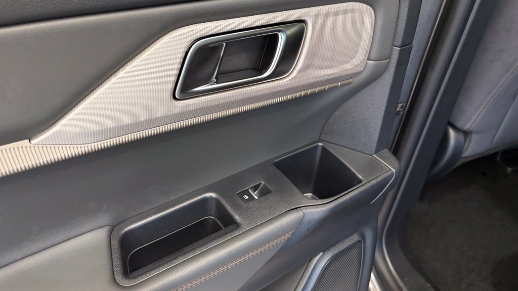 New 2026 Ford Explorer Active AWD/4WD image 25