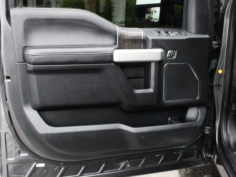 Used 2020 Ford F250 Lariat w/ Lariat Value Package image 15