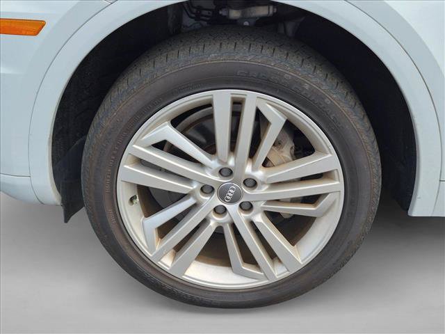 Used 2019 Audi Q5 2.0T Premium Plus w/ Premium Plus Package AWD/4WD image 10