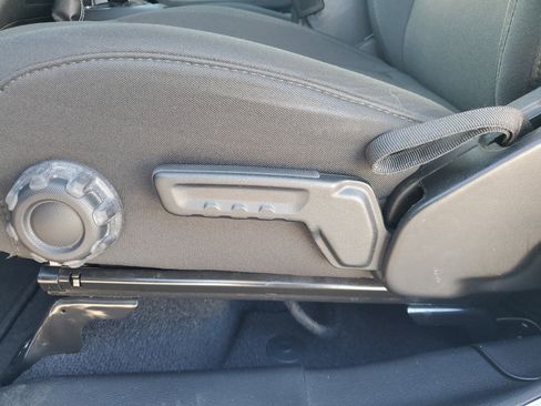 Used 2021 Jeep Wrangler Unlimited Sahara image 14