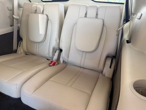 Used 2018 Lincoln MKT Reserve w/ Technology Package image 45