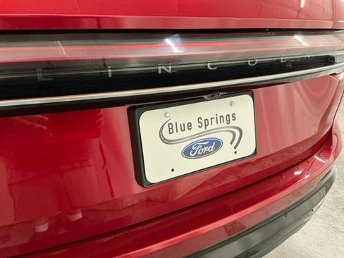 Used 2024 Lincoln Nautilus Premier w/ Equipment Group 102A AWD/4WD image 5