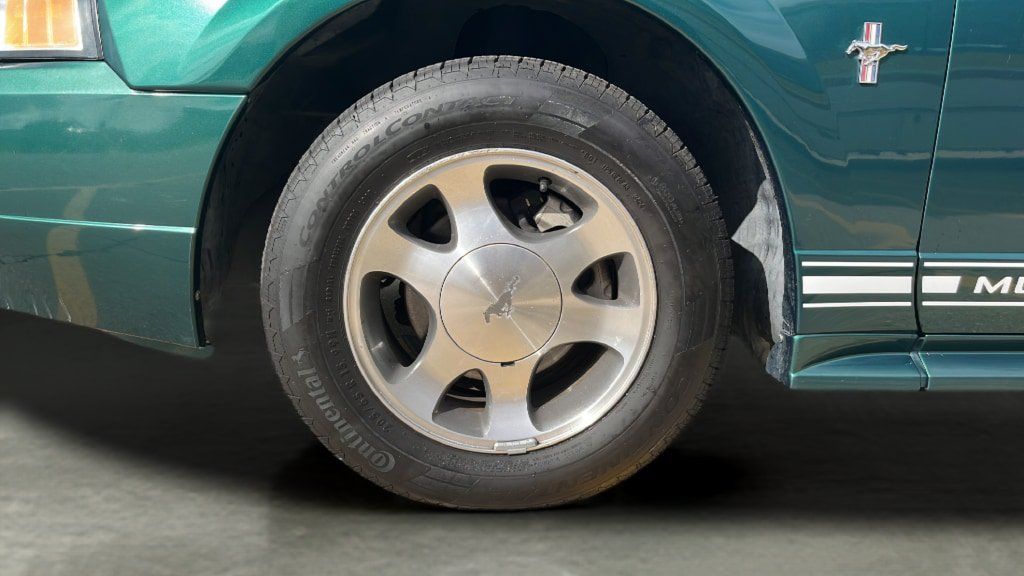 Used 2000 Ford Mustang Coupe RWD image 15