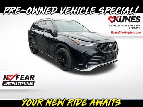 Used 2024 Toyota Highlander XSE image 1