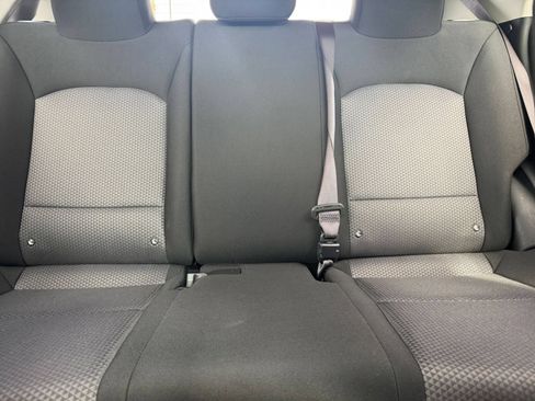 Used 2025 Kia Soul LX w/ LX Technology Package FWD image 31