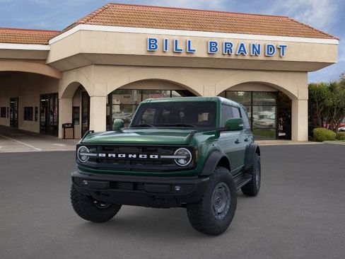New 2025 Ford Bronco Outer Banks w/ Sasquatch Package AWD/4WD image 9