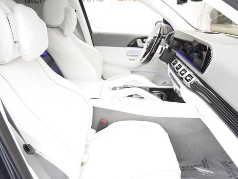 New 2026 Mercedes-Benz Maybach GLS 600 4MATIC image 16