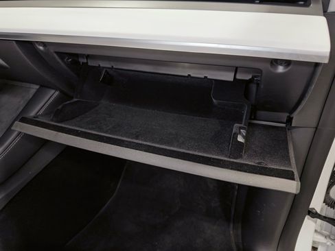 Used 2022 Tesla Model Y Performance image 20