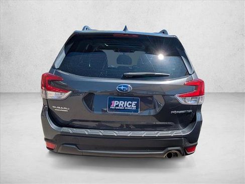 Used 2023 Subaru Forester Limited AWD/4WD image 6