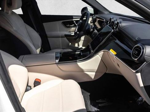 Certified 2025 Mercedes-Benz GLC 300 4MATIC image 25