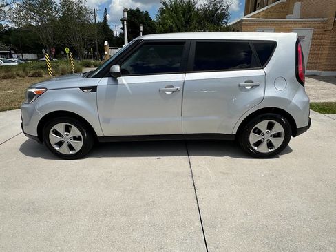 Used 2014 Kia Soul FWD image 8